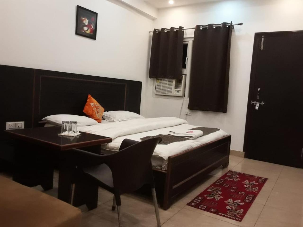 Hotel Rajshree Tanakpur Exterior foto