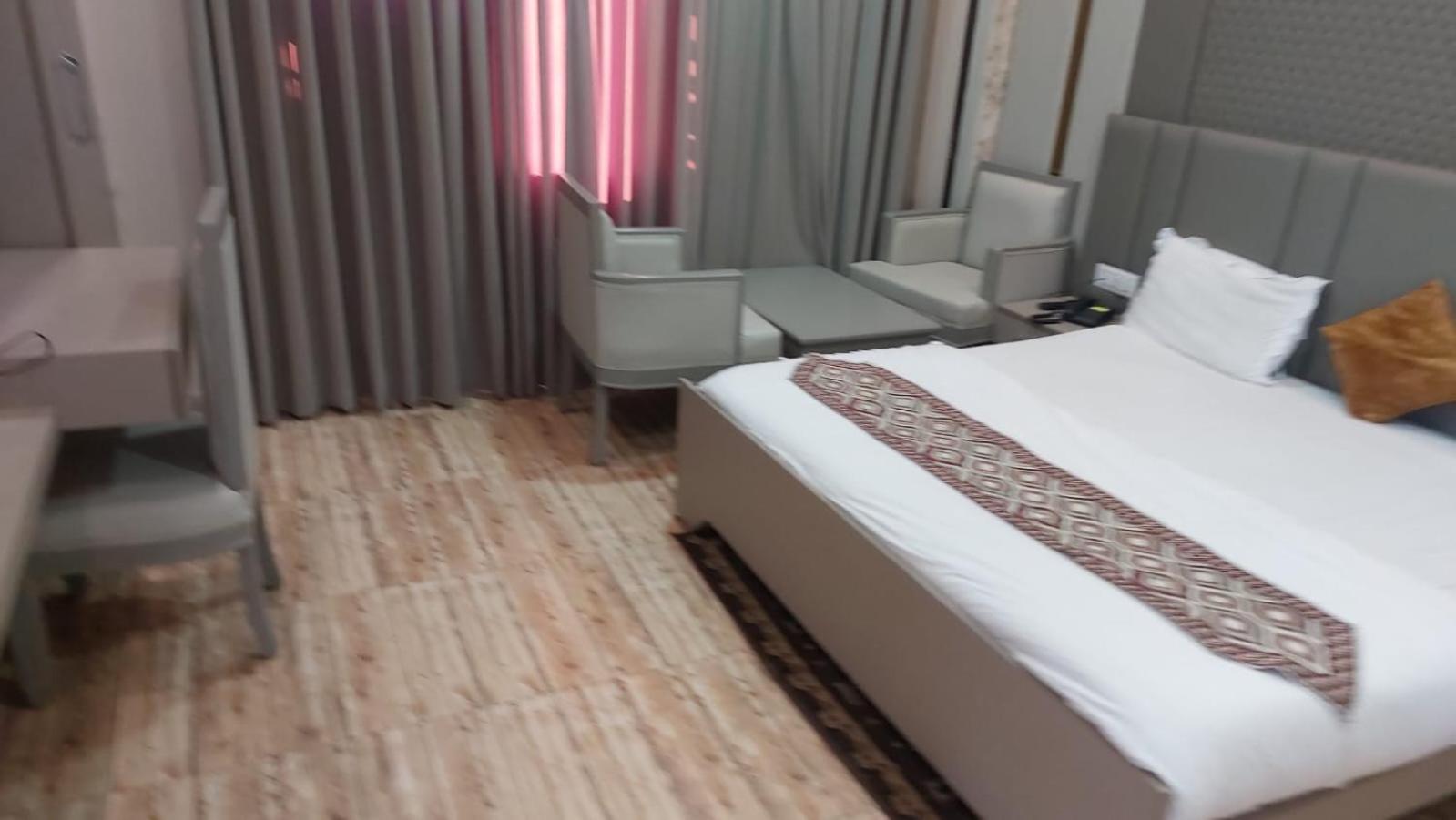 Hotel Rajshree Tanakpur Exterior foto